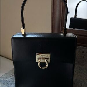 SALVADOR FERRAGAMO ICONIC TOP HANDLE LEATHER HANDBAG